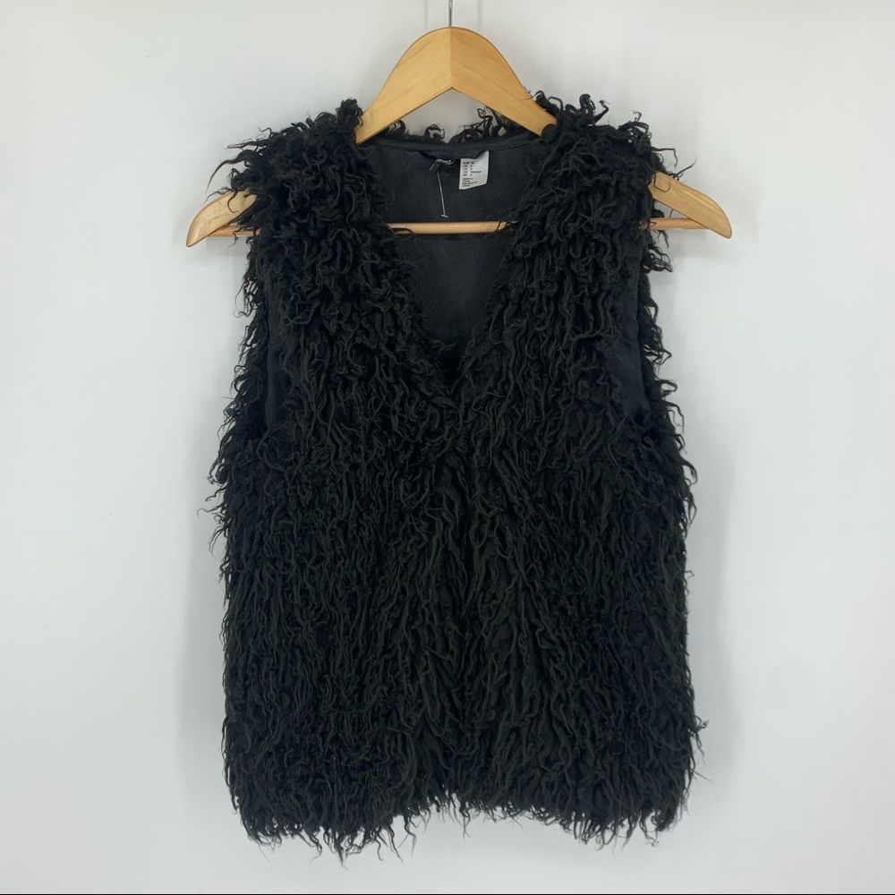 H&M Divideo Black Vest Size 6